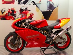 Motor Rancangan Bos Ducati