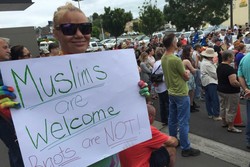 Setiap Kali Demo Anti Islam di Australia, Selalu Ada Demo Tandingan