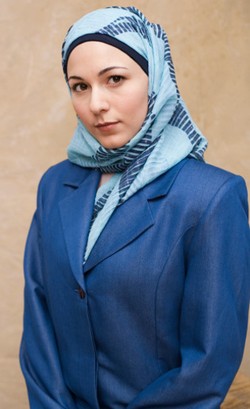 Toko Busana di Paris Melarang Masuk Pelanggannya Karena Berhijab