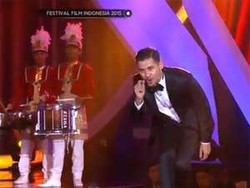 Suguhan Musikal Chicco Jerikho Buka FFI 2015