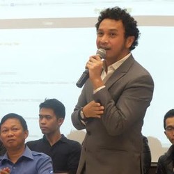 Giring Nidji: Lidah Sampai Capek Bilang Jangan Beli Bajakan