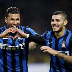 Inter yang Bak Bunglon Musim Ini