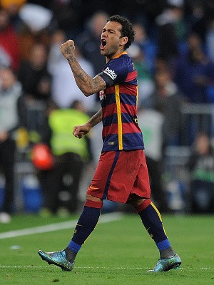 Dani Alves: Menangi El Clasico Angkat Moral, tapi Juga Bisa Bikin Lengah