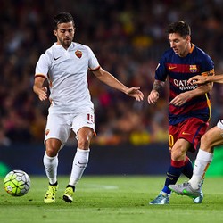 Pjanic Tepikan Rumor Barca, Tuntut Roma Ulangi Performa di Olimpico