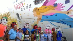 Turis dari Cruise Senang Sambutan Ala Jakarta