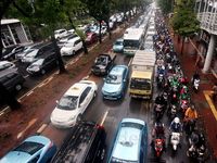 Hujan Reda, Macet Menyapa