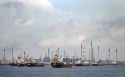 Saingi Singapura, Pertamina Sempat Jual BBM Murah via Petral