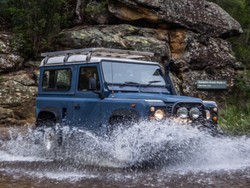 Setelah 57 Tahun, Produksi Land Rover Defender Diakhiri