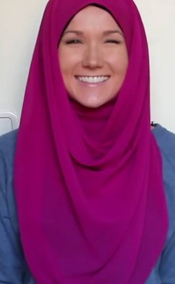 Hanya 3 Menit, Tutorial Hijab Simpel dan Syari