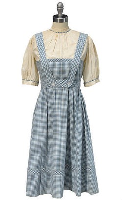 Dilelang, Kostum Usang Dorothy The Wizard of Oz Terjual Sampai Rp 21 M