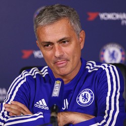 Mourinho Lebih Ingin Olympiakos yang Lolos ketimbang Arsenal