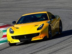 Hanya Dibuat 799 Unit, Ferrari F12tdf Habis Terjual