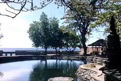 Yeh Sanih, Pemandian di Bali yang Punya Mitos Awet Jodoh