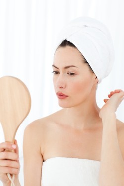 Pakai Kertas Minyak Ternyata Membuat Kulit Semakin Berminyak