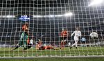 Tundukkan Shakhtar, Madrid Juara Grup