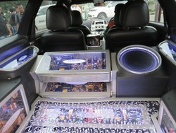 Gila, Mobil Ini Audionya Miliaran