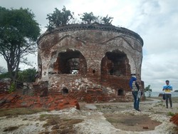 Pulau di Utara Jakarta Ini Punya Benteng Tahan Tsunami