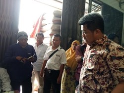 Cek Dugaan Permainan Beras, KPPU Sidak di Pasar Induk Karawang