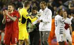Tundukkan Bordeaux, Liverpool Lolos