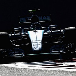 Rosberg Raih Pole di Yas Marina
