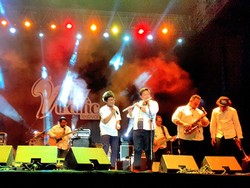 Kunto Aji Sihir Lautan Jomblo Histeris di Jazz Traffic Surabaya