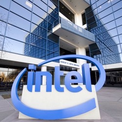 Intel Latih 90 Ribu Guru di Indonesia