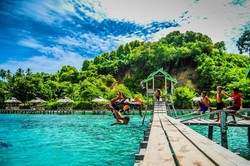 Aneka Pulau Cantik di Banggai Laut, Sulteng