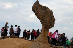 Objek Wisata Berumur 4.000 Tahun di Taiwan Terancam Hancur