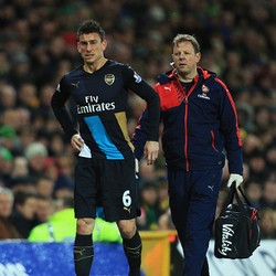 Arsenal Tak Perlu Khawatirkan Cederanya Koscielny dan Sanchez