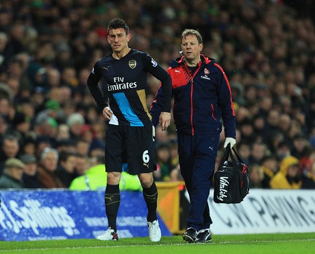 Arsenal Tak Perlu Khawatirkan Cederanya Koscielny dan Sanchez