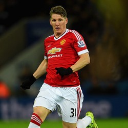 Akhir Pekan Penuh Suka Cita Schweinsteiger: Cetak Gol dan Dekat Kekasih