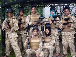 Seru! Gajah, Unta, Sapi dan Owa Bertarung di Kampung Pandu