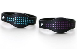 Air New Zealand Luncurkan Gelang Anak-anak yang Traveling Sendirian