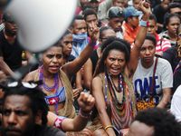 Aksi Mahasiswa Papua di Bundaran HI