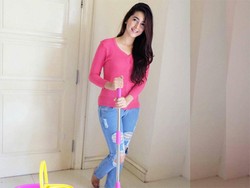 Nabila Syakieb, Lagi Ngepel Aja Cantik!