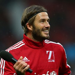 Dilelang, Mobil Pertama David Beckham