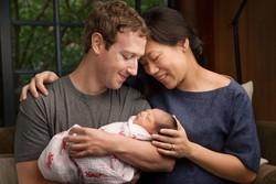 Istri Melahirkan, Zuckerberg Sumbangkan 99% Saham Facebook