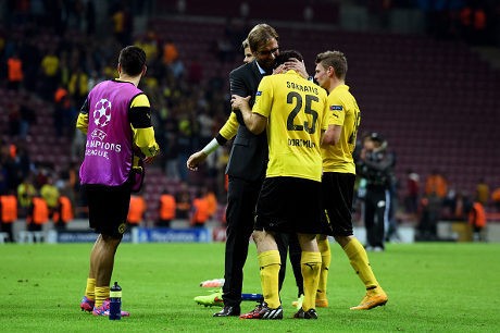 Dortmund Izinkan Klopp Membeli Pemain Mereka