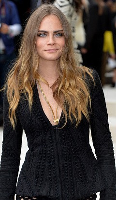 Model Cara Delevingne Kesal Ketika Fotonya Dipuji Orang, Mengapa?