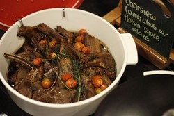 Kalkun Panggang dan Christmas Stolen untuk Natal Bisa Dinikmati di Restoran Ini