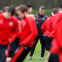 Van Gaal Dipuji karena Beri Kesempatan pada Pemain Muda