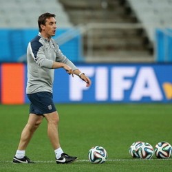 Sir Alex Yakin Gary Neville Bakal Sukses sebagai Pelatih