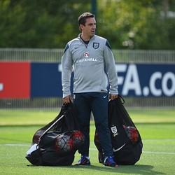 Neville dan Pelatih-pelatih British Lain di Spanyol