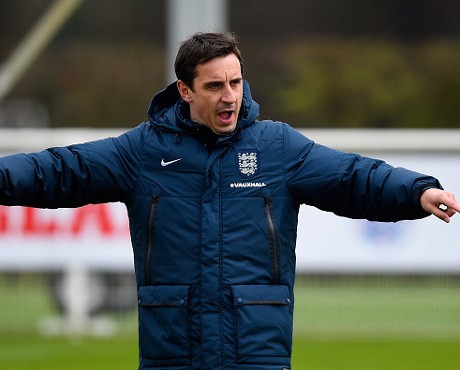 Gary Neville Tak Sabar Hadapi Tantangan di Valencia