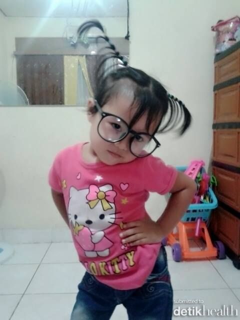 Alika Azzahra Putri Mutaqin