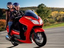 Honda Boyong Kakak PCX, Forza?