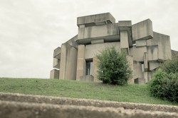 Gereja Keren di Wina, Seperti Mainan Rubik!