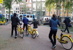Liburan ke Amsterdam, Bisa Dapat Tebengan Sepeda Gratis!