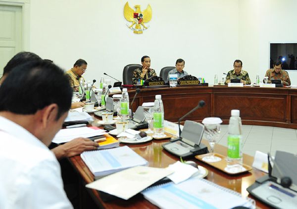 Jokowi Pimpin Ratas Bahas Pembangunan Mental PNS