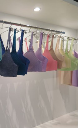 Inovasi Bra Tanpa Kawat Uniqlo, Bentuk Belahan Dada Tanpa Terasa Dipakai